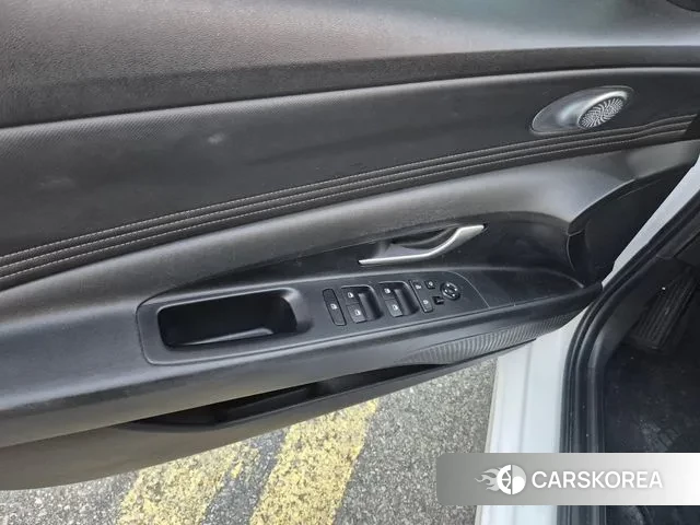 Hyundai Avante Hybrid (CN7) id 3274109 из Кореи 9