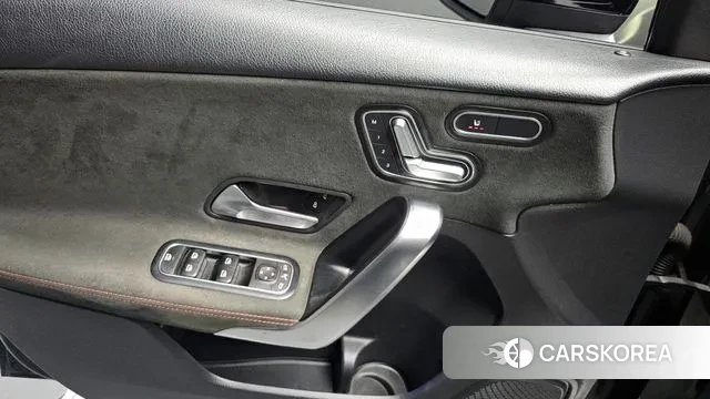 Mercedes-Benz A-Class W177 id 3753430 из Кореи 9