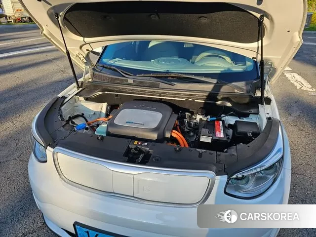 Kia Soul EV id 3574173 из Кореи 9