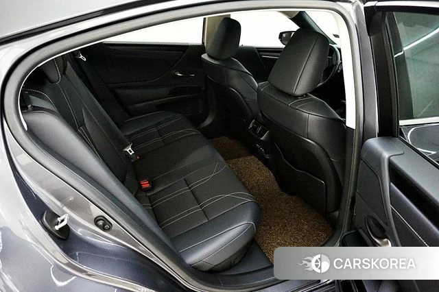 Lexus ES300h 7th generation id 4687075 из Кореи 9