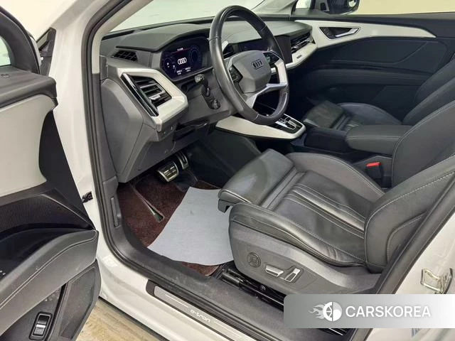 Audi Q5 e-tron id 4260781 из Китая 9