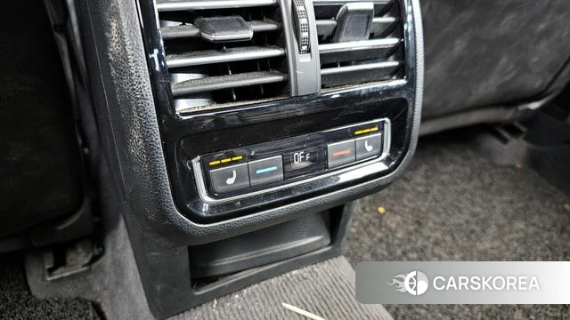 Volkswagen Passat GT (B8) id 3899911 из Кореи 9