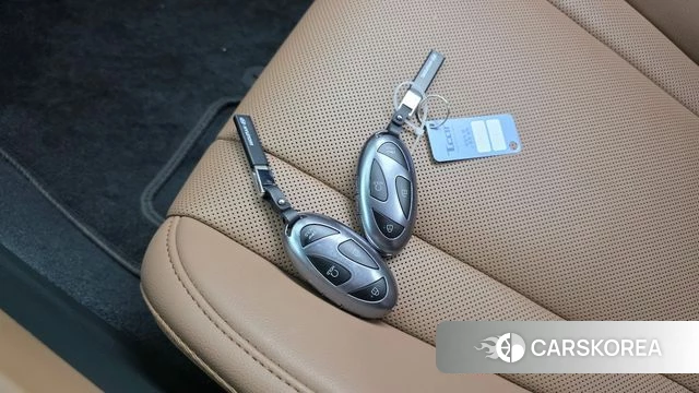 Hyundai Grandeur Hybrid (GN7) id 4222679 из Кореи 9