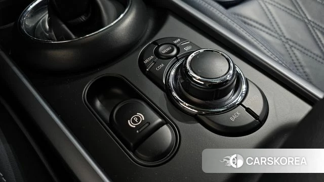 Mini Cooper S Clubman id 4267391 из Кореи 9