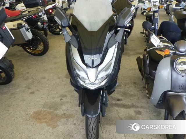 Honda FORZA id 3948761 из Японии 9