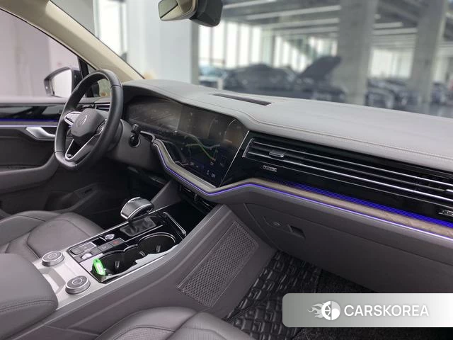 Volkswagen Touareg id 3869755 из Китая 9