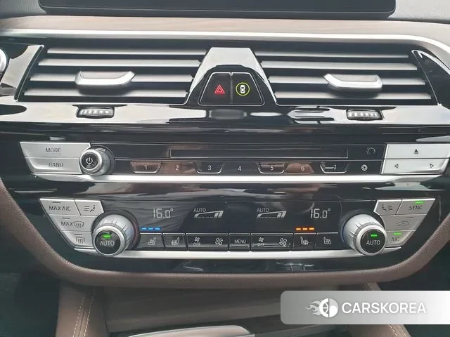 BMW 5 Series (G30) id 3060495 из Кореи 9