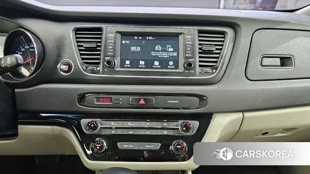 Kia The New Carnival id 3101961 из Кореи 9