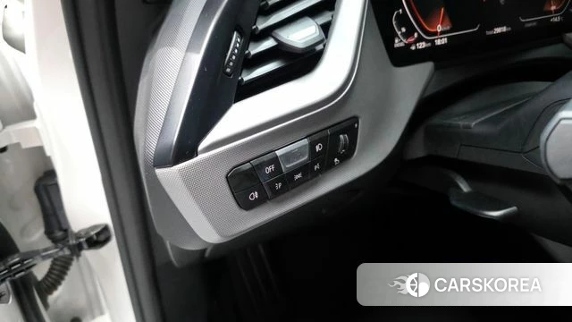 BMW 1 Series (F40) id 4224916 из Кореи 9