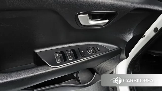 Kia Stonic id 3215243 из Кореи 9