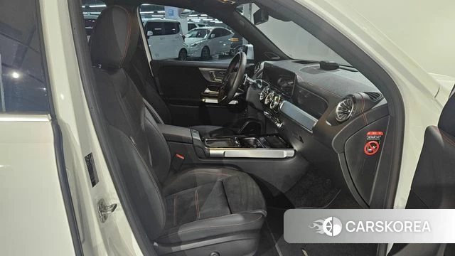 Mercedes-Benz EQB X243 id 4565565 из Кореи 9
