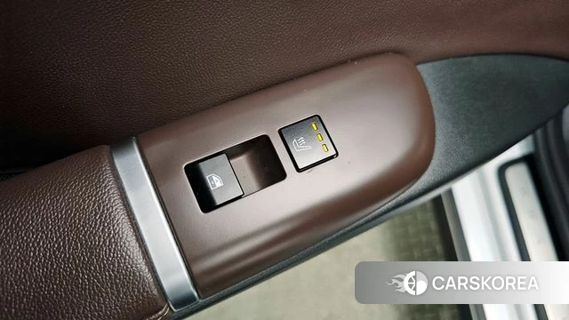 Hyundai Grandeur (GN7) id 3914715 из Кореи 9