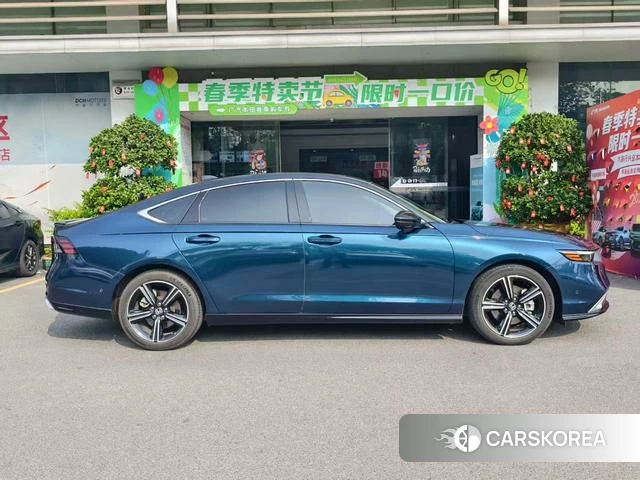 Honda Accord PHEV id 3907820 из Китая 9