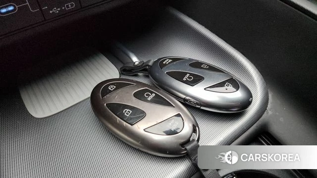Hyundai Grandeur (GN7) id 4243660 из Кореи 9
