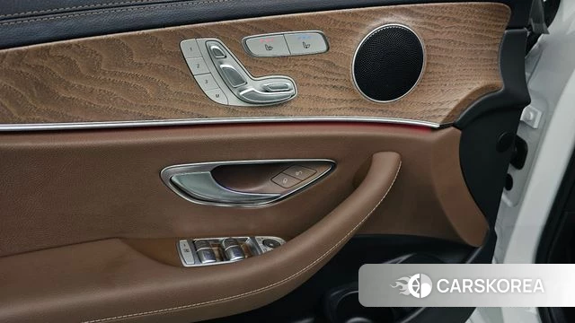 Mercedes-Benz E-Class W213 id 3811444 из Кореи 9