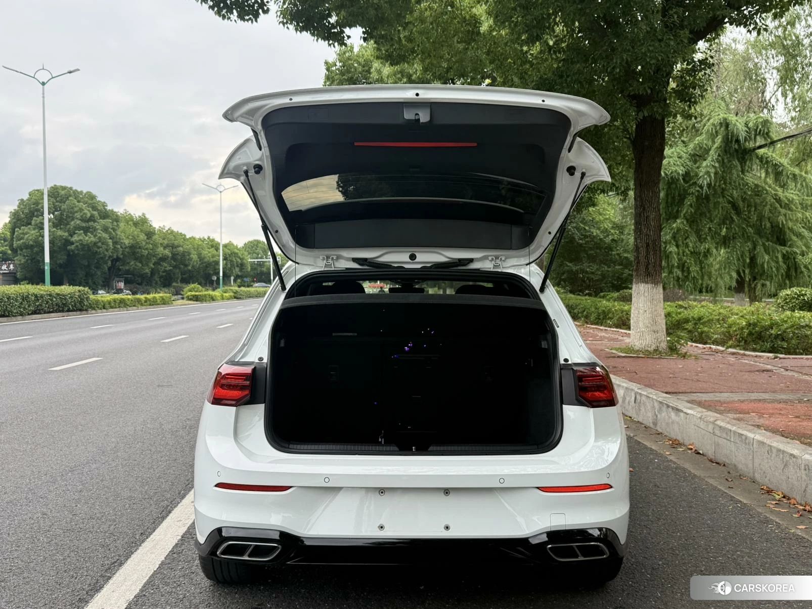 Volkswagen Golf id 4498475 из Китая 9