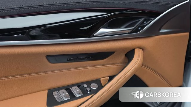 BMW 5 Series (G30) id 4676423 из Кореи 9