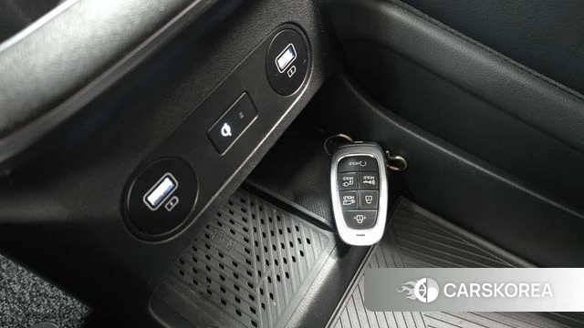 Hyundai Ionic 5 id 4942654 из Кореи 9