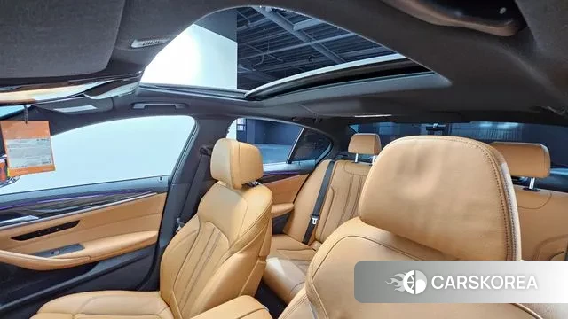 BMW 5 Series (G30) id 3753571 из Кореи 9