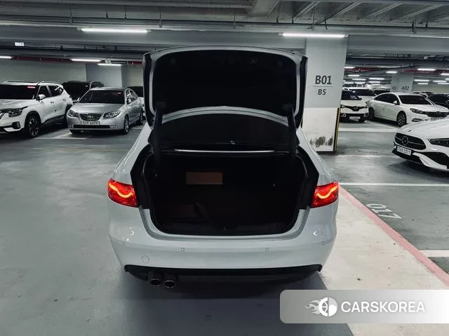 Jaguar XF (X260) id 3753487 из Кореи 9