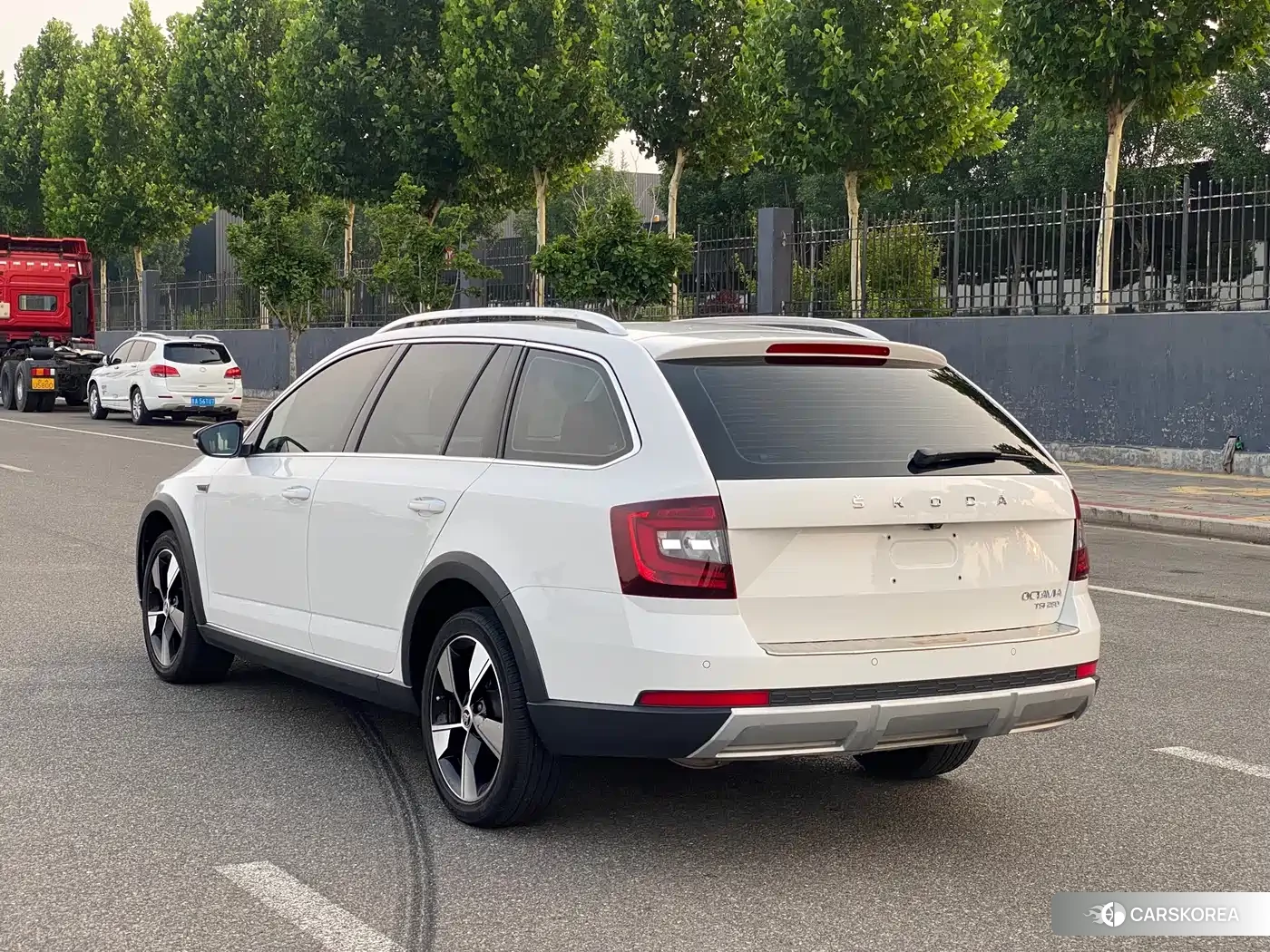 Skoda Octavia id 4559841 из Китая 9