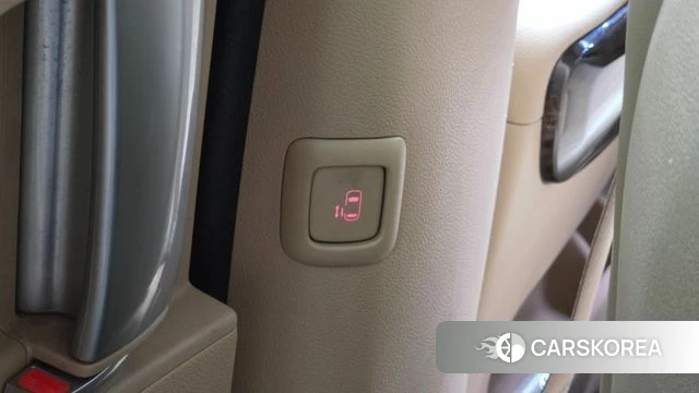 Kia The New Carnival id 4765422 из Кореи 9
