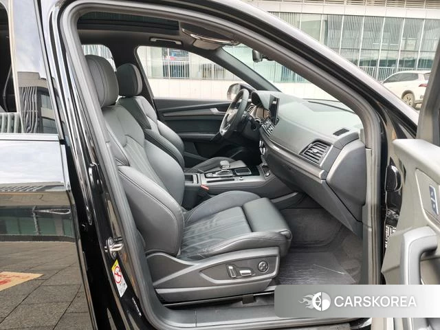 Audi Q5L id 3939262 из Китая 9