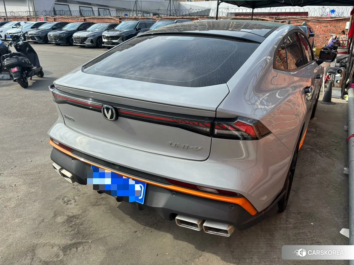 Chang'an UNI-V id 4452544 из Китая 9