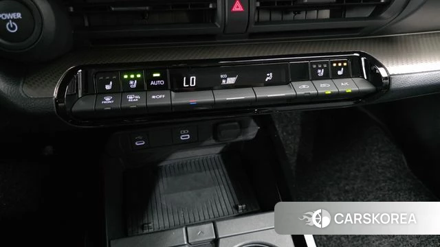 Toyota Prius 5th Generation id 3952711 из Кореи 9