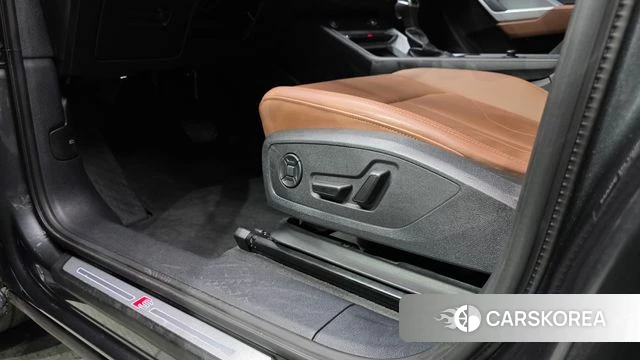 Audi Q3 (F3) id 3934409 из Кореи 9