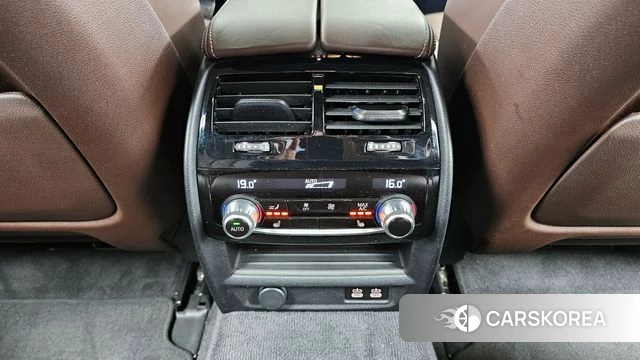 BMW 5 Series (G30) id 3935027 из Кореи 9