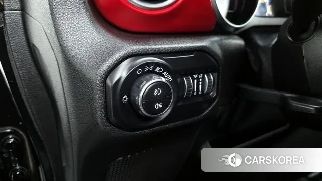 Jeep Wrangler (JL) id 3646330 из Кореи 9