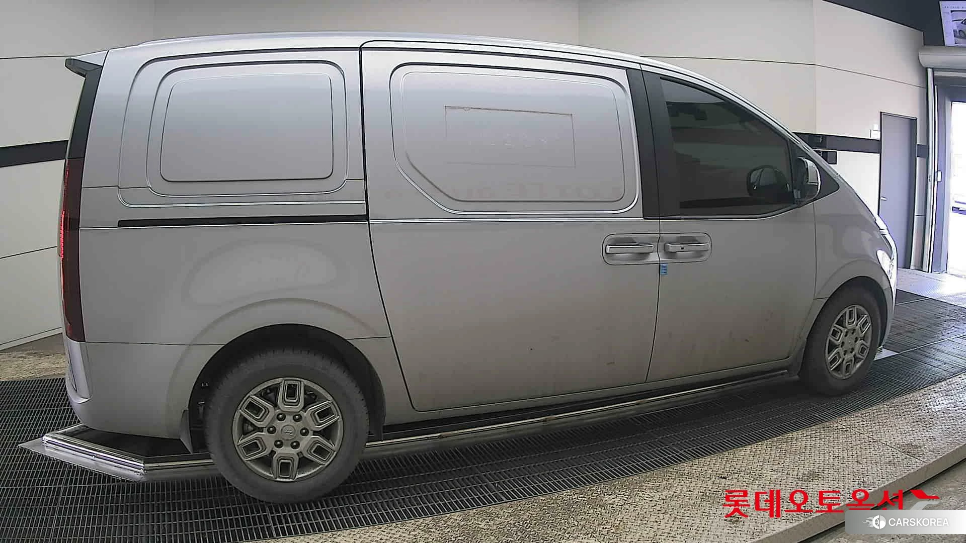 Hyundai Staria id 3881993 из Кореи 9