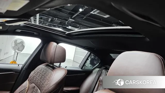 BMW 5 Series (G30) id 3601848 из Кореи 9