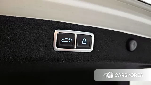 Hyundai Grandeur Hybrid (GN7) id 3415798 из Кореи 9