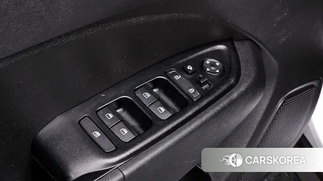 Hyundai Venue id 3747935 из Кореи 9