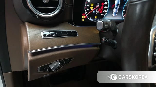Mercedes-Benz E-Class W213 id 3893797 из Кореи 9
