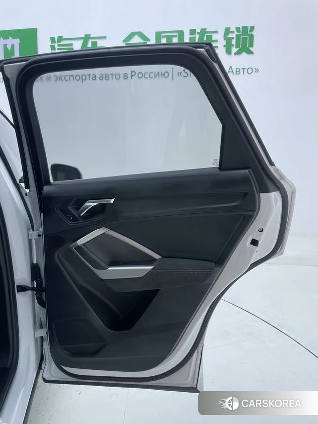Audi Q3 id 4359078 из Китая 9
