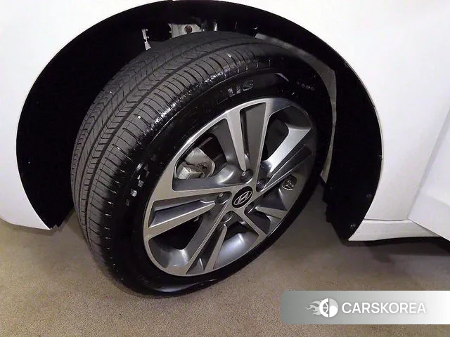 Hyundai Avante AD id 2995773 из Кореи 9