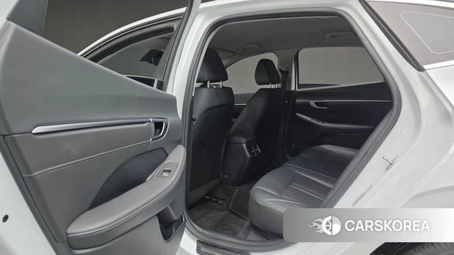 Hyundai Sonata (DN8) id 3910540 из Кореи 9