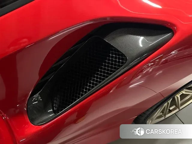 Ferrari 488 Pista id 3760792 из Кореи 9