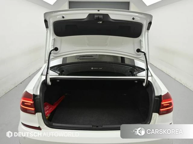 Volkswagen The New Passat id 4459481 из Кореи 9