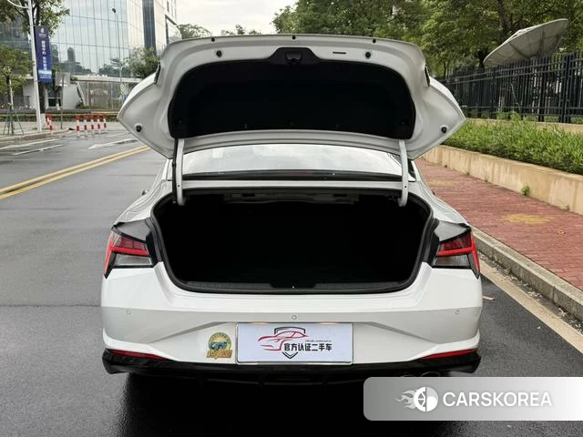 Hyundai Elantra id 4291250 из Китая 9