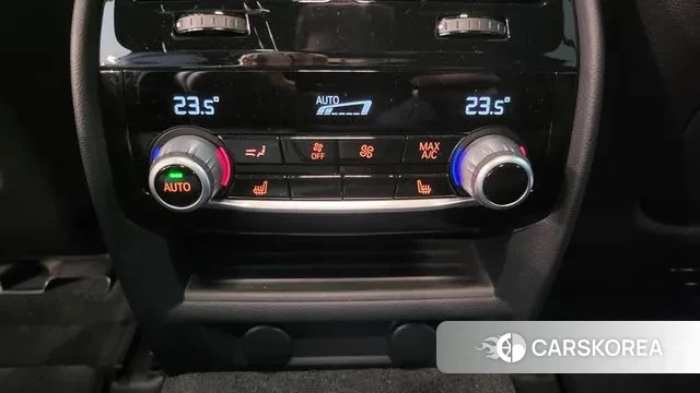 BMW 5 Series (G30) id 3695550 из Кореи 9