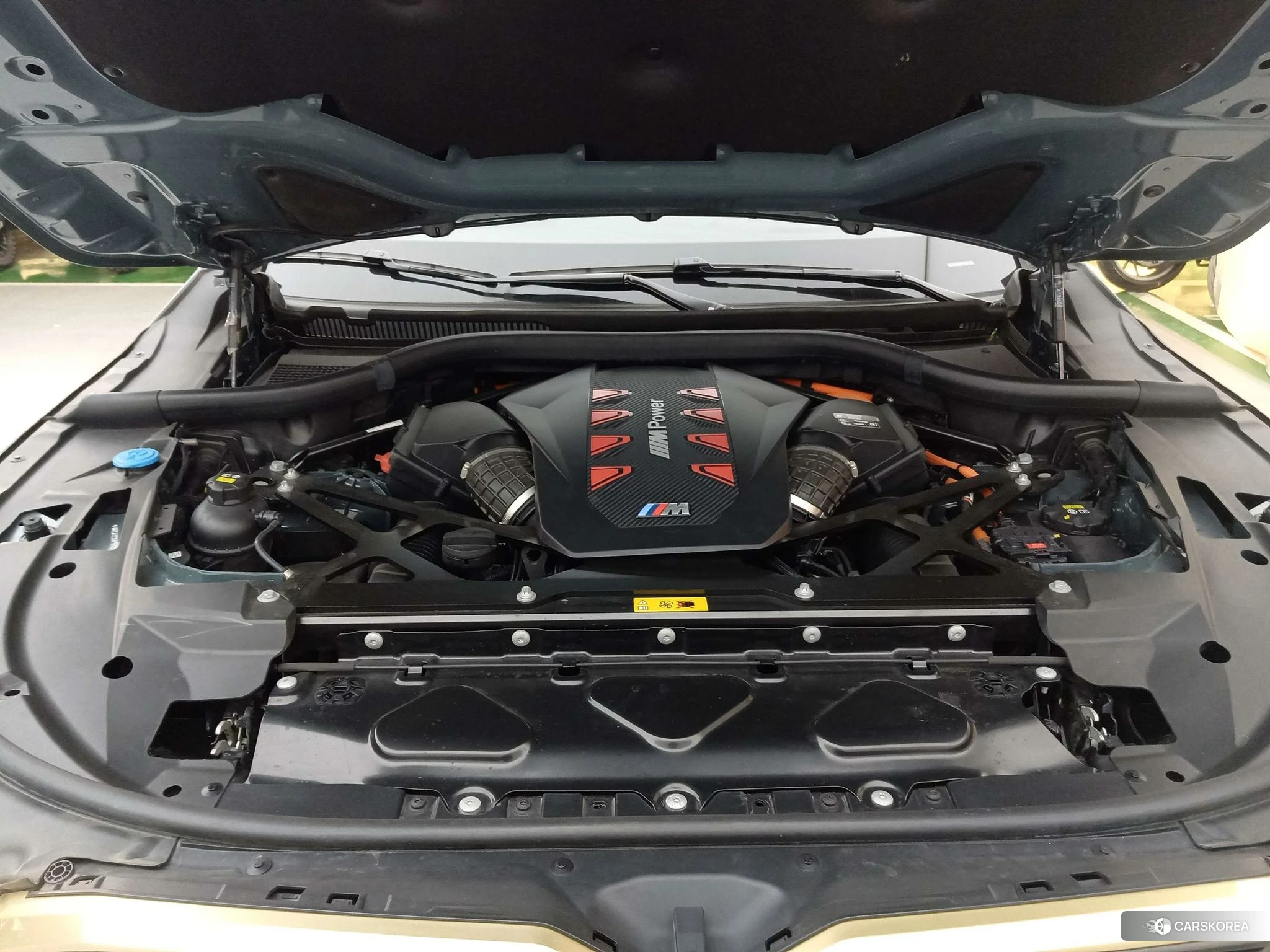 BMW XM id 4453913 из Китая 9