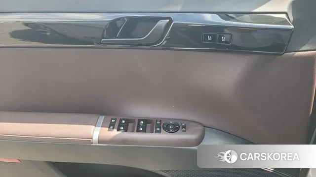 Hyundai Grandeur (GN7) id 2930320 из Кореи 9