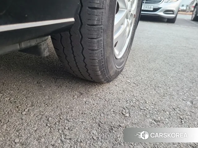 Hyundai The New Grand Starex id 3703933 из Кореи 9