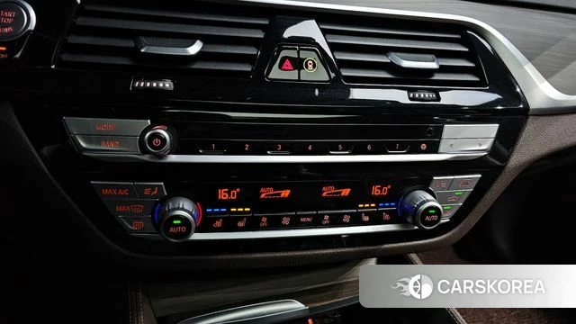 BMW 5 Series (G30) id 4180053 из Кореи 9