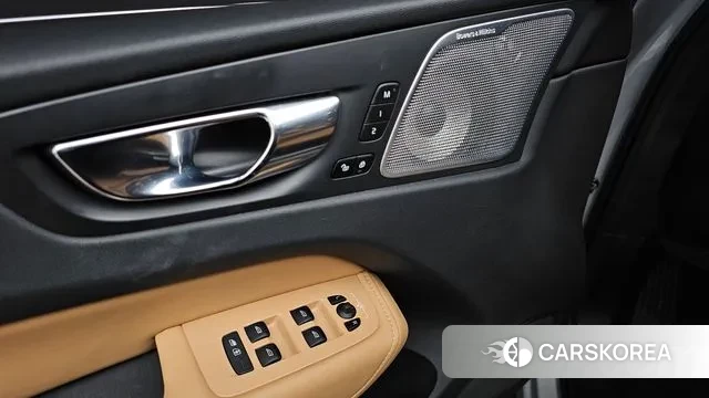 Volvo XC60 second Generation id 3615118 из Кореи 9