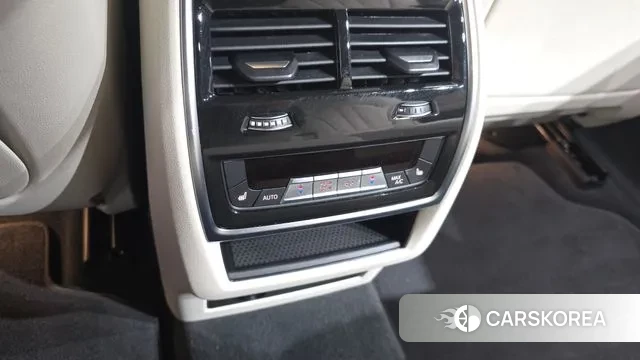 BMW X7 (G07) id 3684536 из Кореи 9